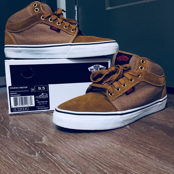 vans chukka midtop